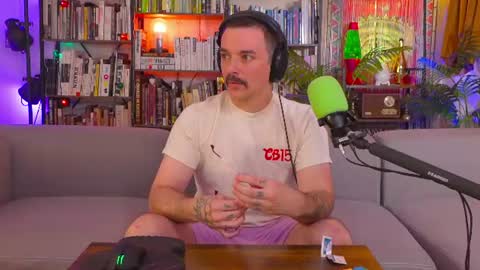 HipsterTrash Clark one half of Task Manager online show from 28, 6, 2026