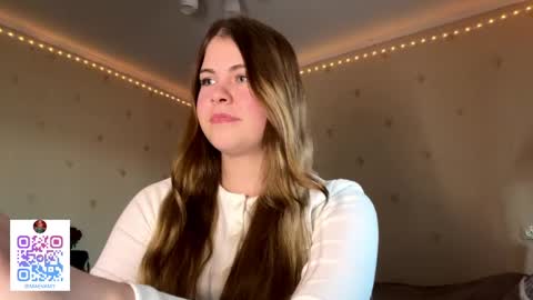 I am Amy ntmu Lets hit 10 Thumbs Up together online show from 13, 3, 2026