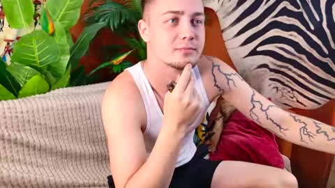 Snapshot of hobo_boy chatting on 20, 5, 2026 Hobo online show from 20, 5, 2026