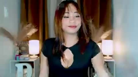 hoelymarie online show from 28, 7, 2026