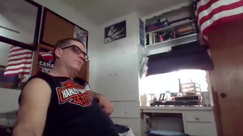 Snapshot of hoglegg99384194 chatting on 5, 1, 2025 hoglegg99384194 online show from 5, 1, 2025