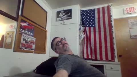 Snapshot of hoglegg99384194 chatting on 5, 3, 2025 hoglegg99384194 online show from 5, 3, 2025