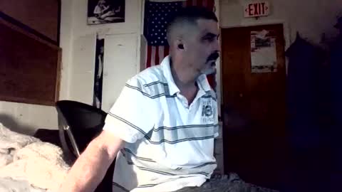 Snapshot of hoglegg99384194 chatting on 10, 9, 2025 hoglegg99384194 online show from 10, 9, 2025