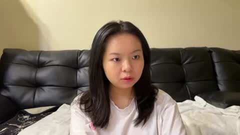 Snapshot of hola_sunflower chatting on 8, 6, 2026 amy online show from 8, 6, 2026