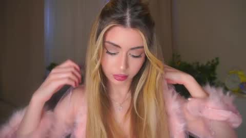 Moni Monica online show from 27, 4, 2026