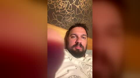 Snapshot of holliesdollies90 chatting on 2, 5, 2026 holliesdollies90 online show from 2, 5, 2026