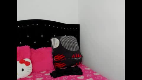 Snapshot of holly0550 chatting on 1, 12, 2025 holly... online show from 1, 12, 2025