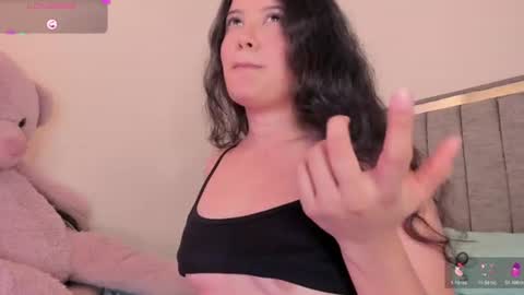 holly_16 online show from 1, 7, 2026