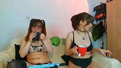Holly and Honey online show from 15, 6, 2026