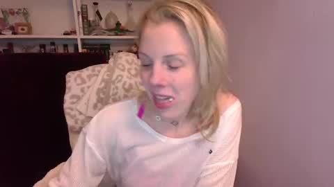 holly_bourbon online show from 17, 3, 2026