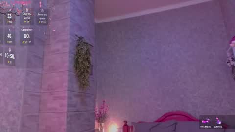 Snapshot of holly_molly8 chatting on 10, 10, 2025 holly_molly8 online show from 10, 10, 2025