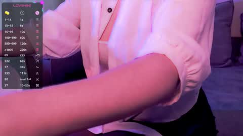 Snapshot of holly_molly_69 chatting on 9, 11, 2025 Molly online show from 9, 11, 2025