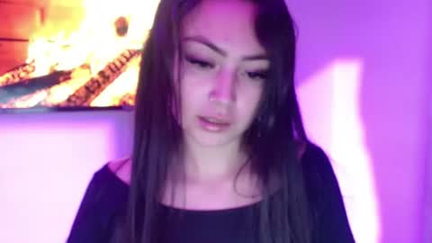 Holly online show from 28, 7, 2026