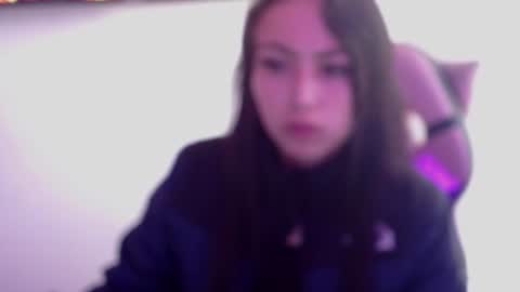 Holly online show from 28, 7, 2026