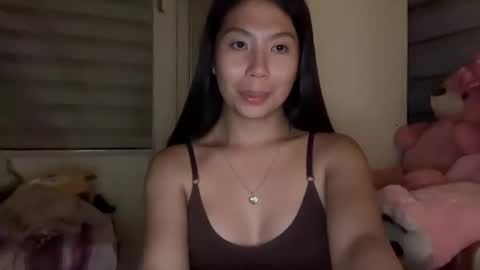 holly_wyn online show from 3, 4, 2026