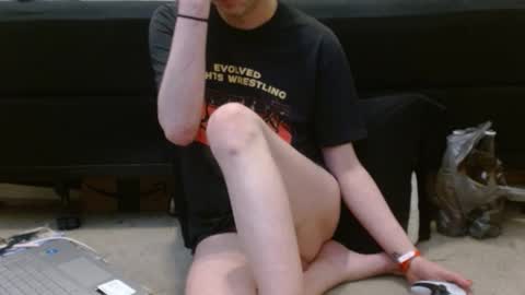 Holly Hawkes online show from 28, 1, 2025