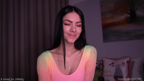 Holly Linder online show from 7, 12, 2024