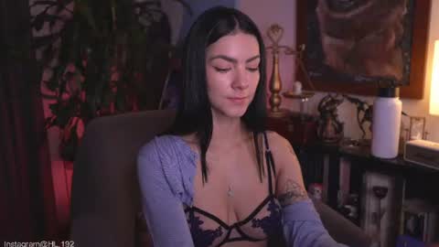 Holly Linder online show from 14, 6, 2026