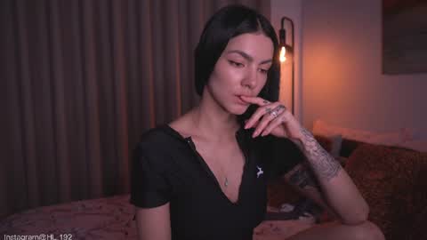 Holly Linder online show from 25, 6, 2026
