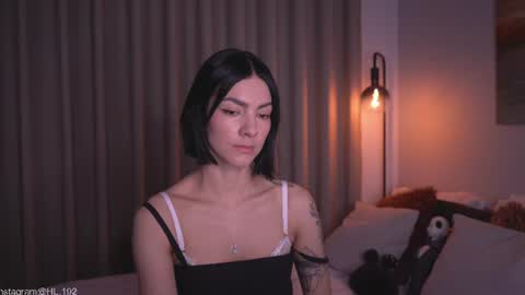 Holly Linder online show from 1, 7, 2026