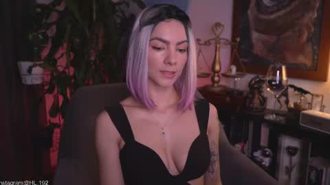 Holly Linder online show from 23, 7, 2026