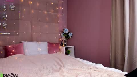 Holly online show from 27, 10, 2025