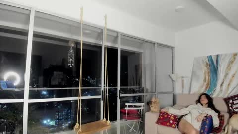 hollyshit_ online show from 11, 12, 2024