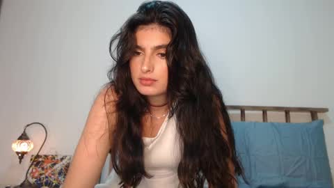 hollyshit_ online show from 22, 2, 2025