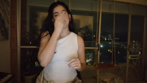 hollyshit_ online show from 28, 4, 2026