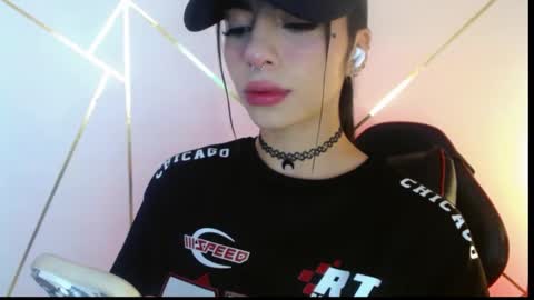 holly online show from 21, 2, 2025