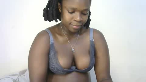holy_ebony online show from 18, 4, 2026