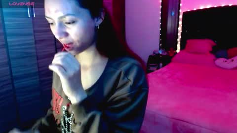 Juli online show from 5, 11, 2025