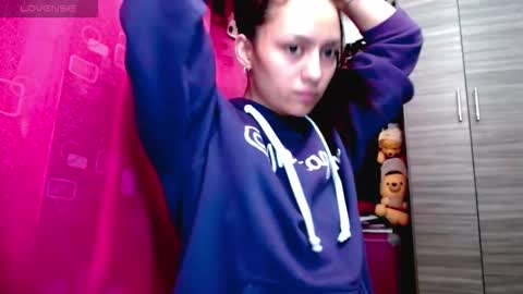 Juli online show from 9, 1, 2026