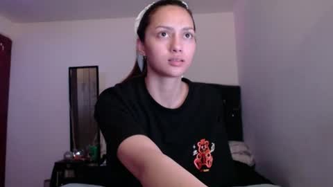 holy_julii online show from 1, 7, 2026