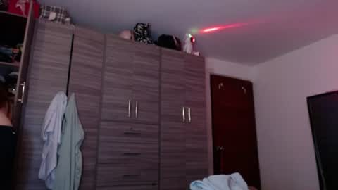 holy_julii online show from 24, 7, 2026