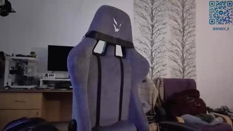 Snapshot of holy_kveta chatting on 6, 3, 2026 Kviki online show from 6, 3, 2026