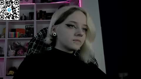 holy_mistresss online show from 25, 4, 2026