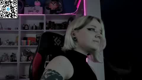 holy_mistresss online show from 3, 6, 2026