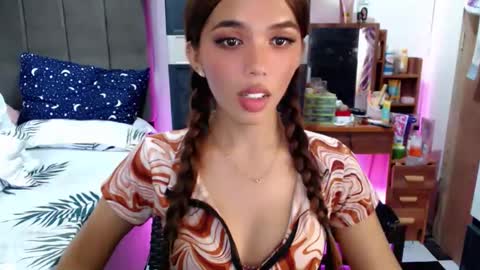 holy_molly1 online show from 8, 11, 2025