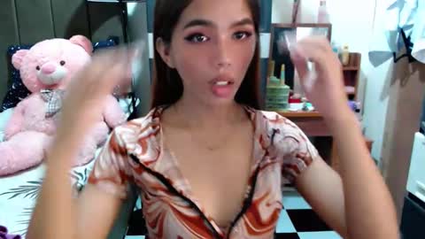 holy_molly1 online show from 22, 11, 2025