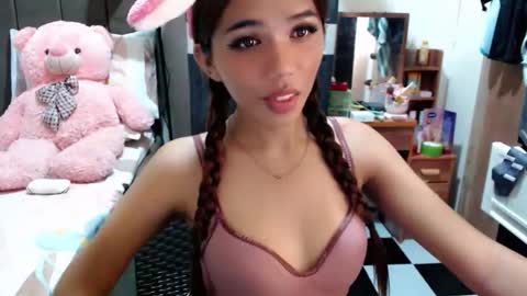 holy_molly1 online show from 22, 12, 2025