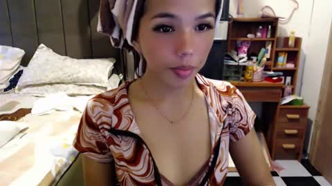 holy_molly1 online show from 15, 1, 2026