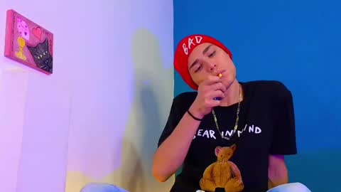      online show from 26, 2, 2025