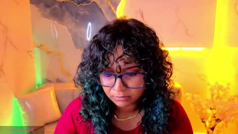 Snapshot of holycow_girl_tp chatting on 5, 8, 2026 holycow_girl_tp online show from 5, 8, 2026