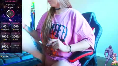 Snapshot of holyweed420 chatting on 14, 12, 2024 Viktoria online show from 14, 12, 2024