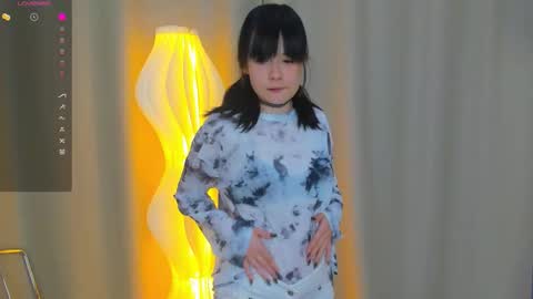 Snapshot of honeey_beee chatting on 23, 9, 2025 May online show from 23, 9, 2025