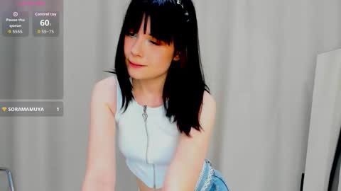 Snapshot of honeey_beee chatting on 30, 9, 2025 May online show from 30, 9, 2025