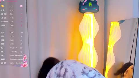 Snapshot of honeey_beee chatting on 2, 10, 2025 May online show from 2, 10, 2025