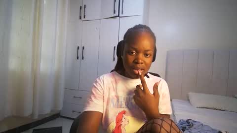 honey drop online show from 23, 4, 2026