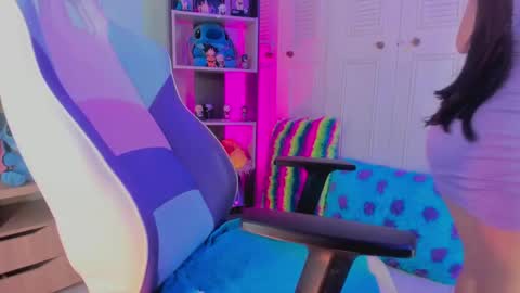 HONEY online show from 3, 3, 2025